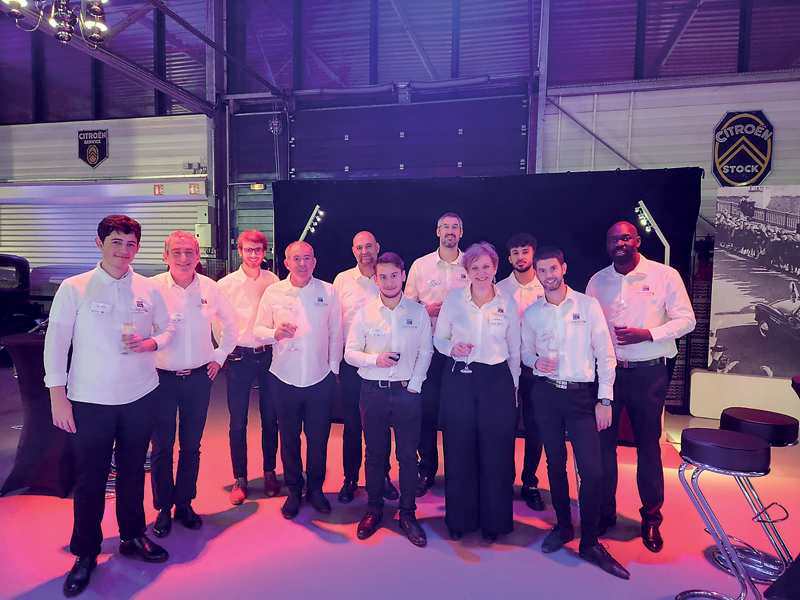 Toute l'équipe reunie pour fêter les 30 ans de Carbone 14. IMG 20231123 WA0004