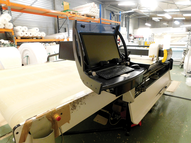 Découpe laser. E5AA54C8