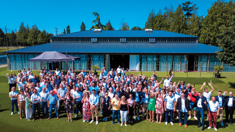 L'ensemble des participants. DJI 0031 2