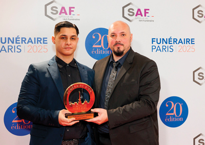 54932968397 b0e94cba08 b 1