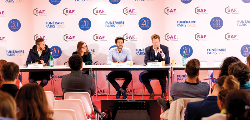 Conférence "L'intelligence artificielle dans le funéraire" - De gauche à droite : Philippe Meyralbe, Sofia Bataille, Yahya Fallah et Nicolas Goosens. STL 6429